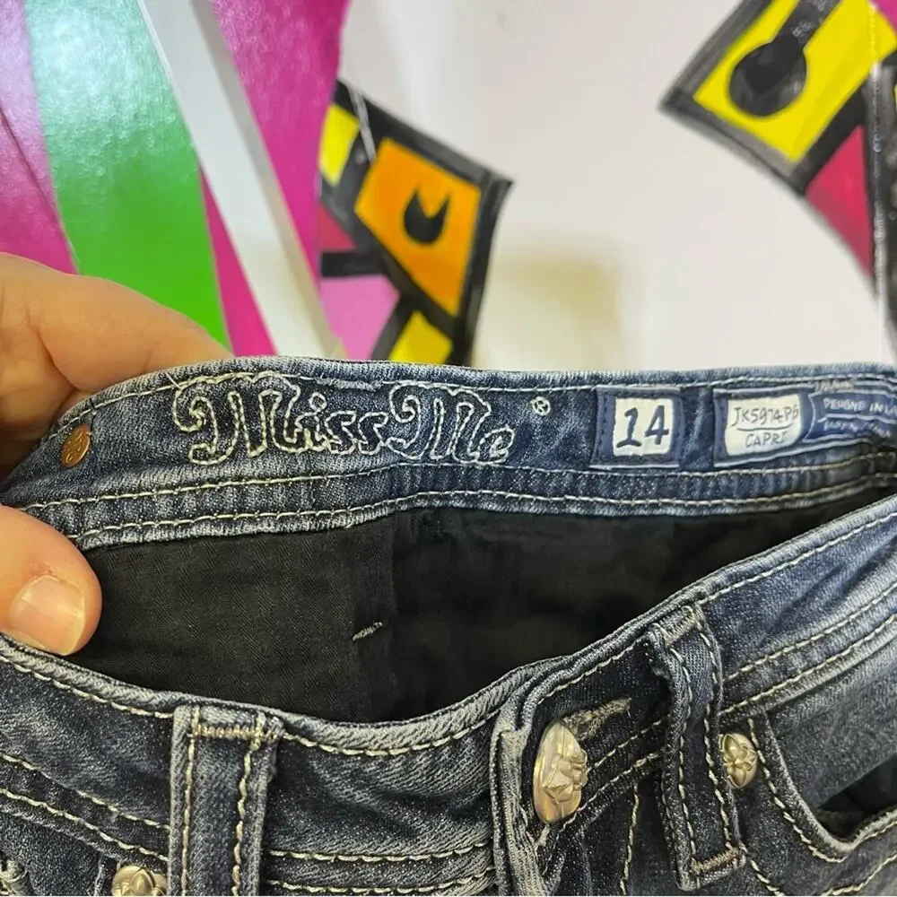 Miss Me, Girls Denim Glitzy Capris. Size 14. In excellent condition!